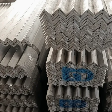 جے آئی ایس میٹل اینگل آئرن